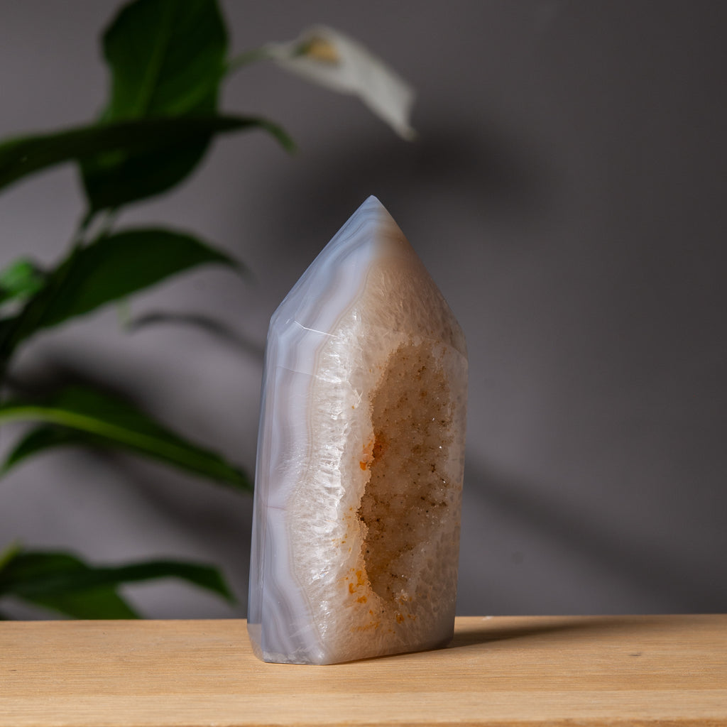 Agattorn med druzy-framsida