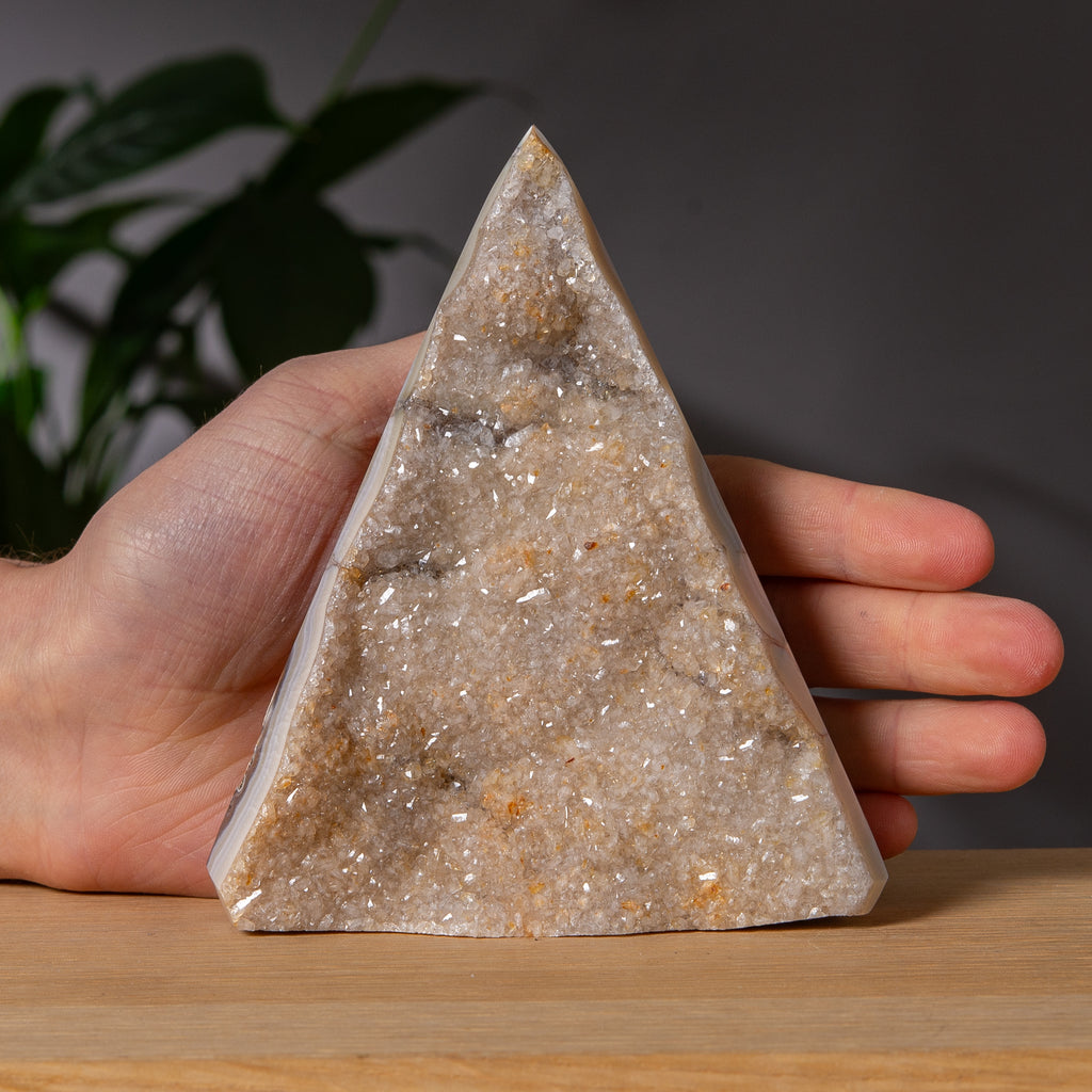 Diamantformad Agattorn med Gyllene Druzy