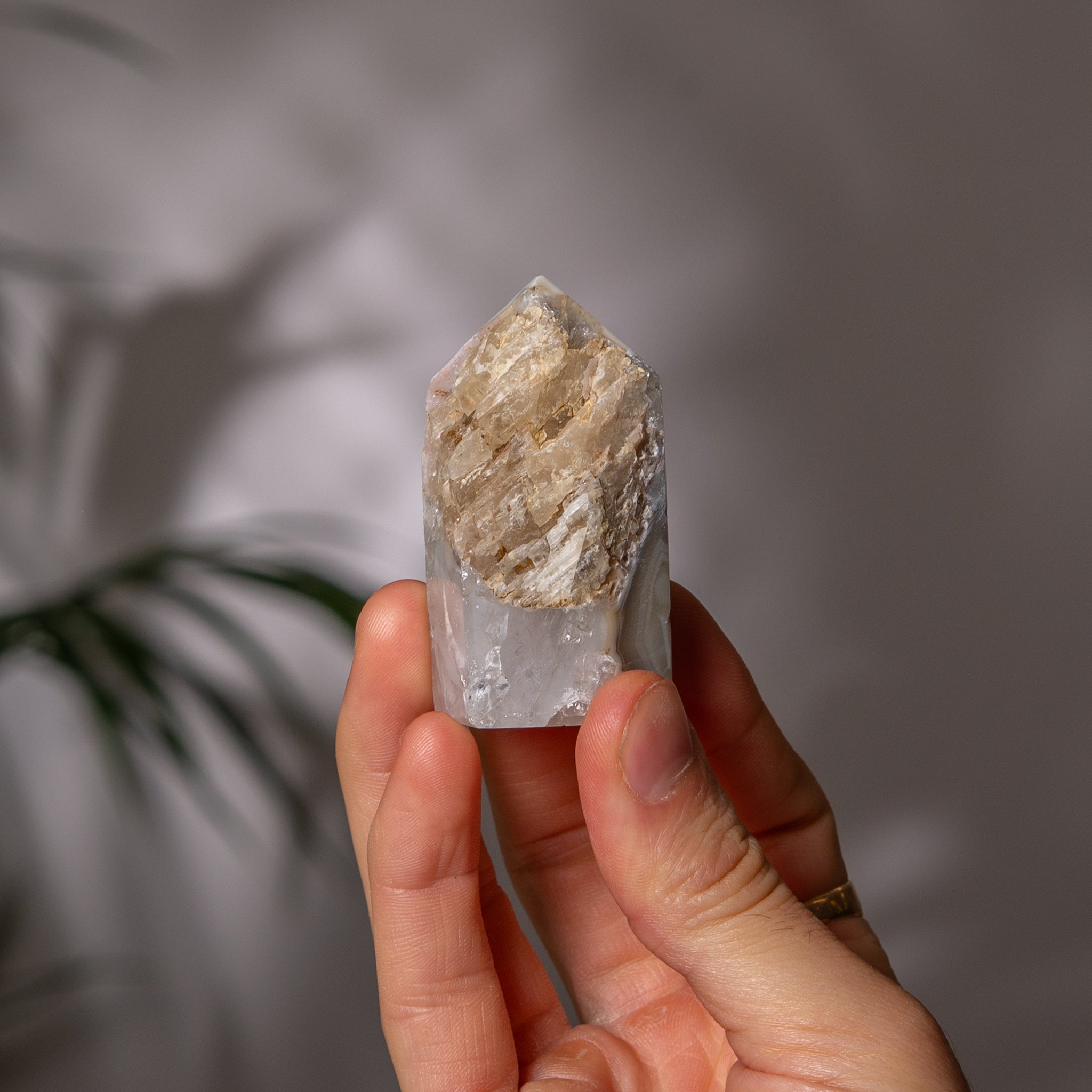 Mini Agate Tower – Cream & Golden Banded Pattern – Brazil
