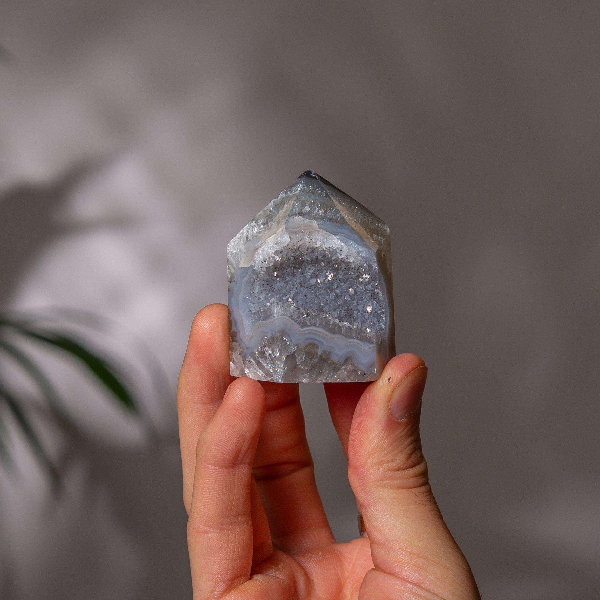 Mini Agate Tower – Grey Druzy Crystal Center – Brazil
