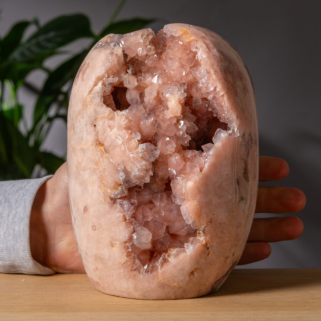 Rosa ametist oregelbunden form i persikofärg