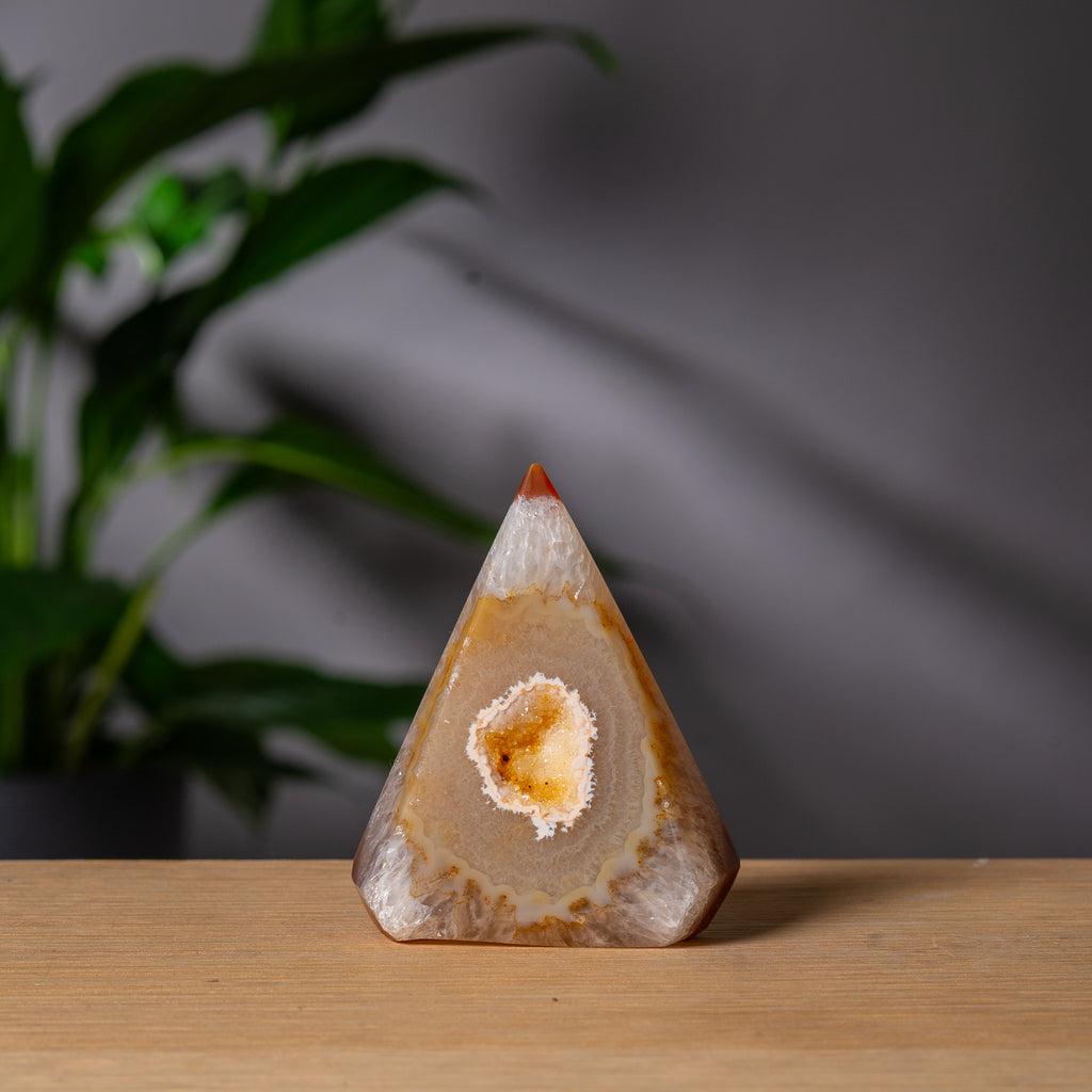 Diamantformad ljust orange agatspira