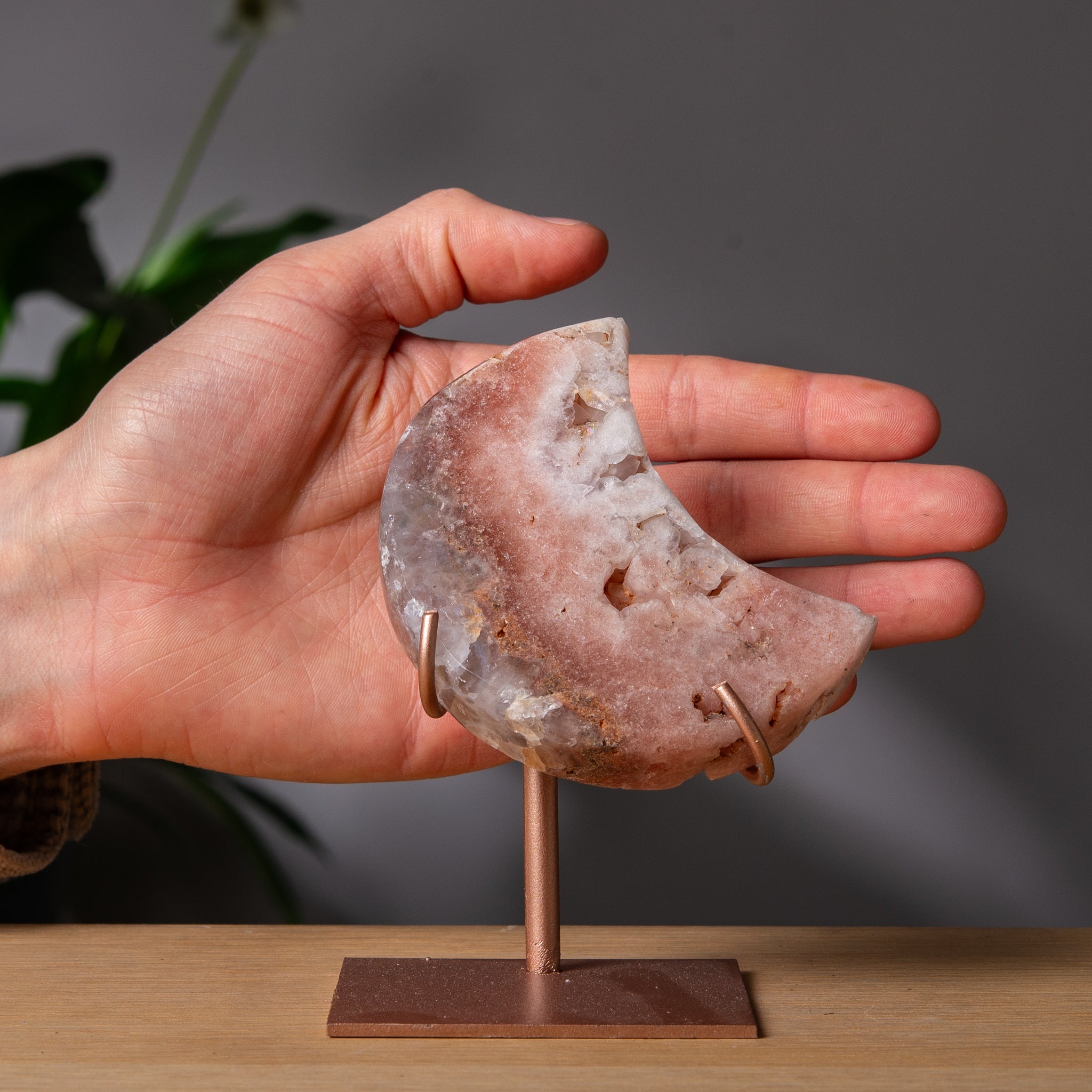 Mörk Persikotonad Rosa Ametistmåne med Kvarts