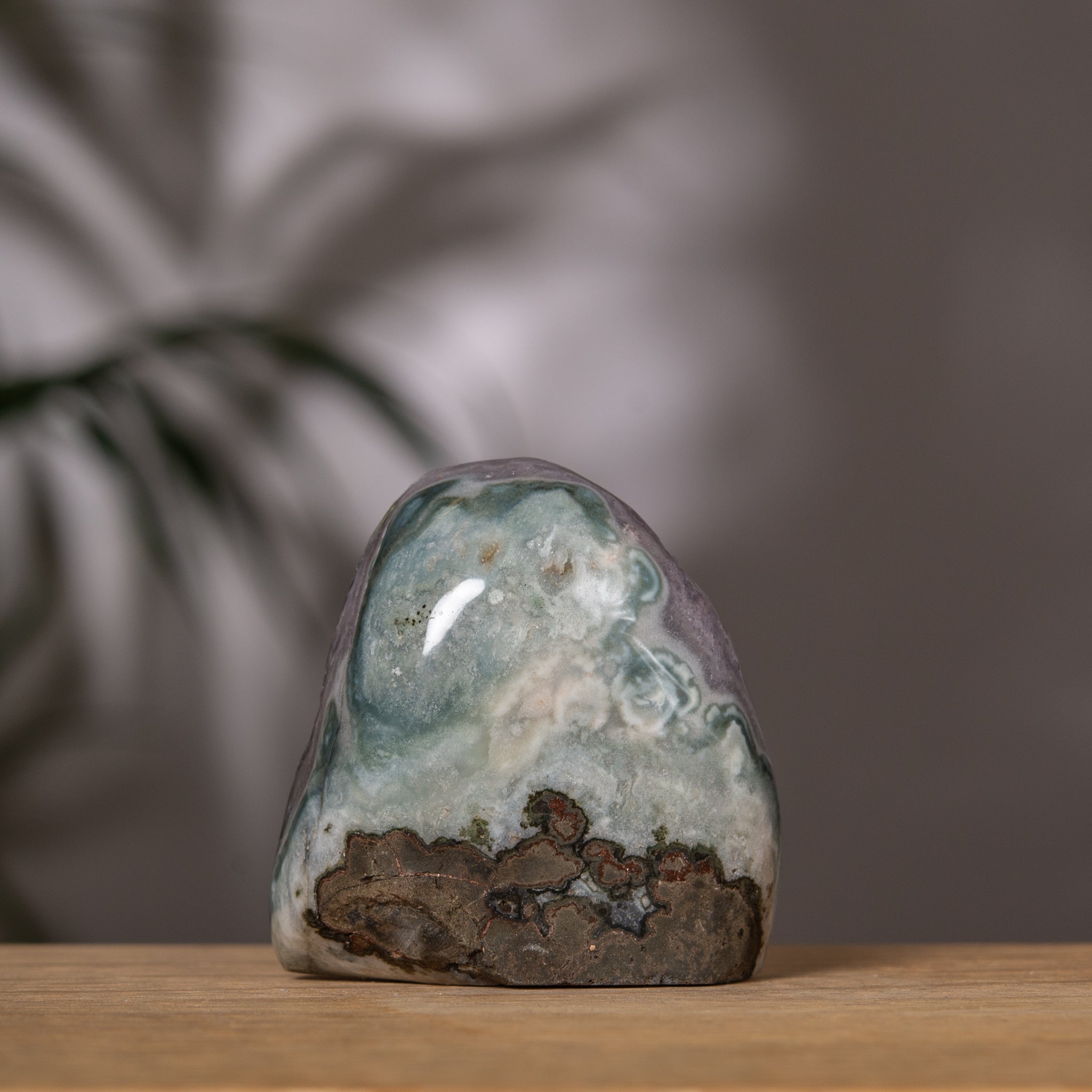 Amethyst Cluster – Soft Purple Crystal & Green Agate Back – Uruguay