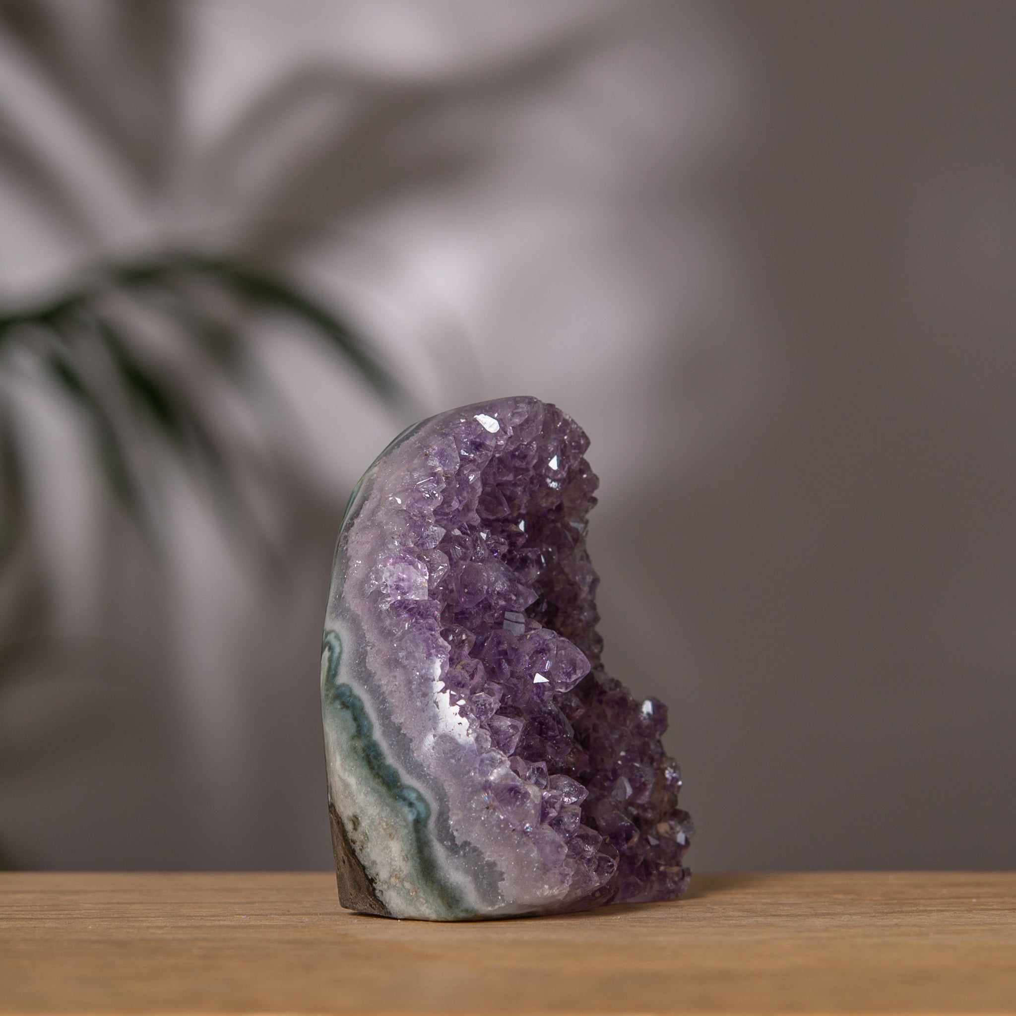 Amethyst Cluster – Soft Purple Crystal & Green Agate Back – Uruguay