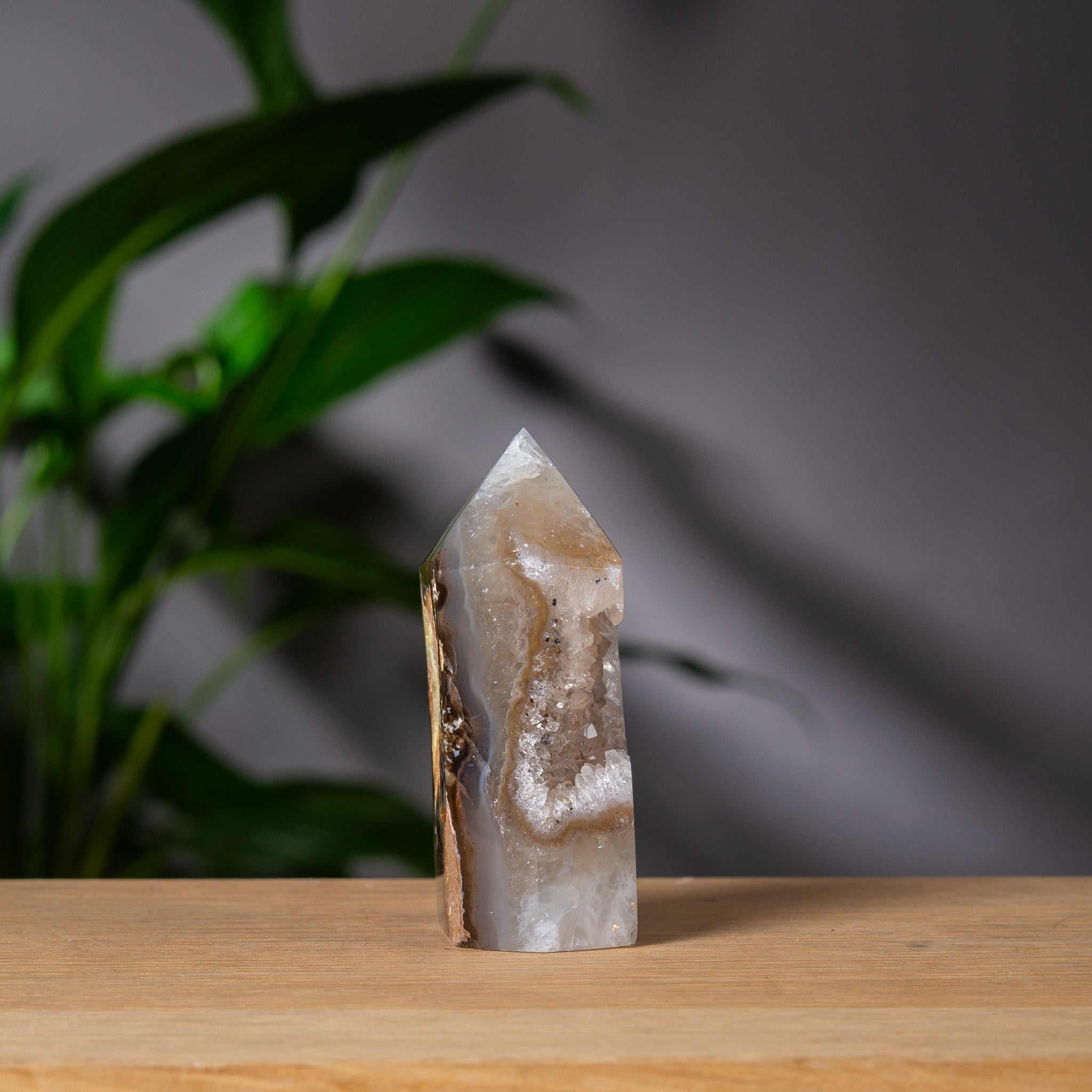 Light Grey Agate and Quartz Tower with Druzy Cavity