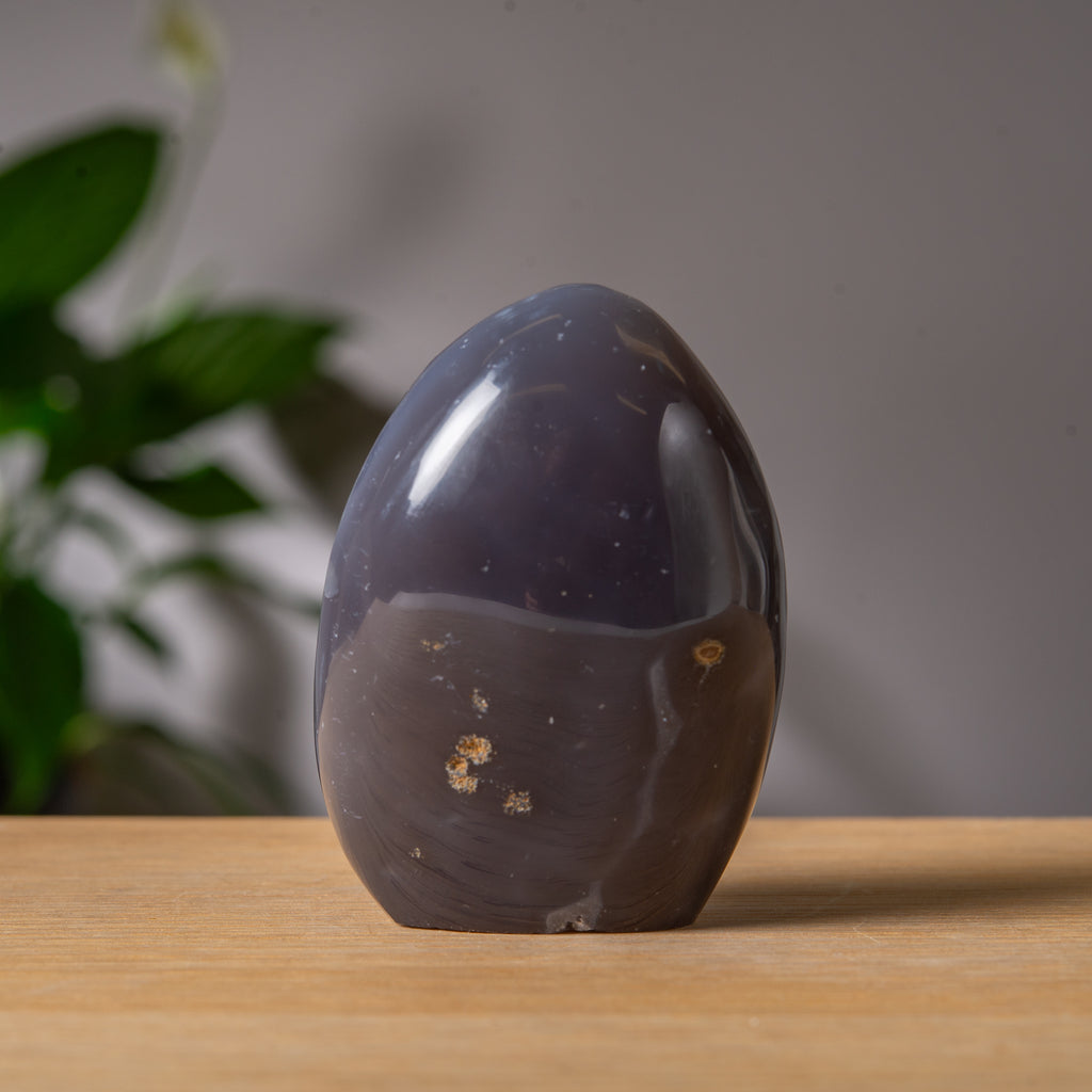 Dark brown Agate cut base