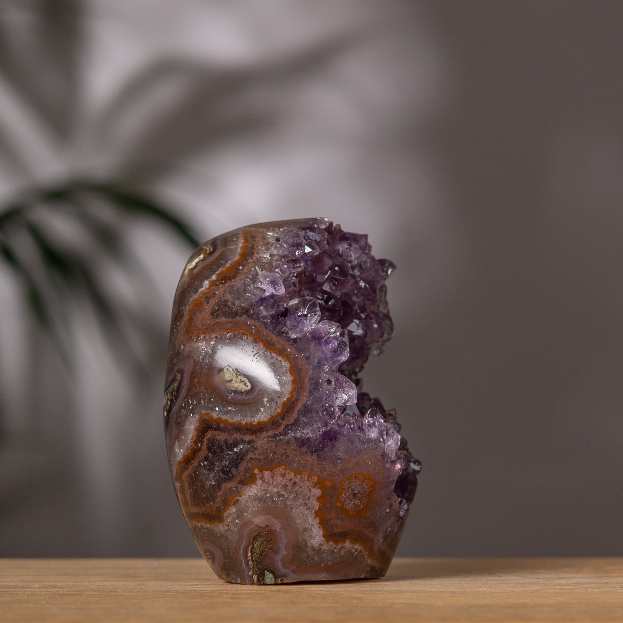 Amethyst Cluster – Purple Crystal & Brown Agate Pattern – Uruguay