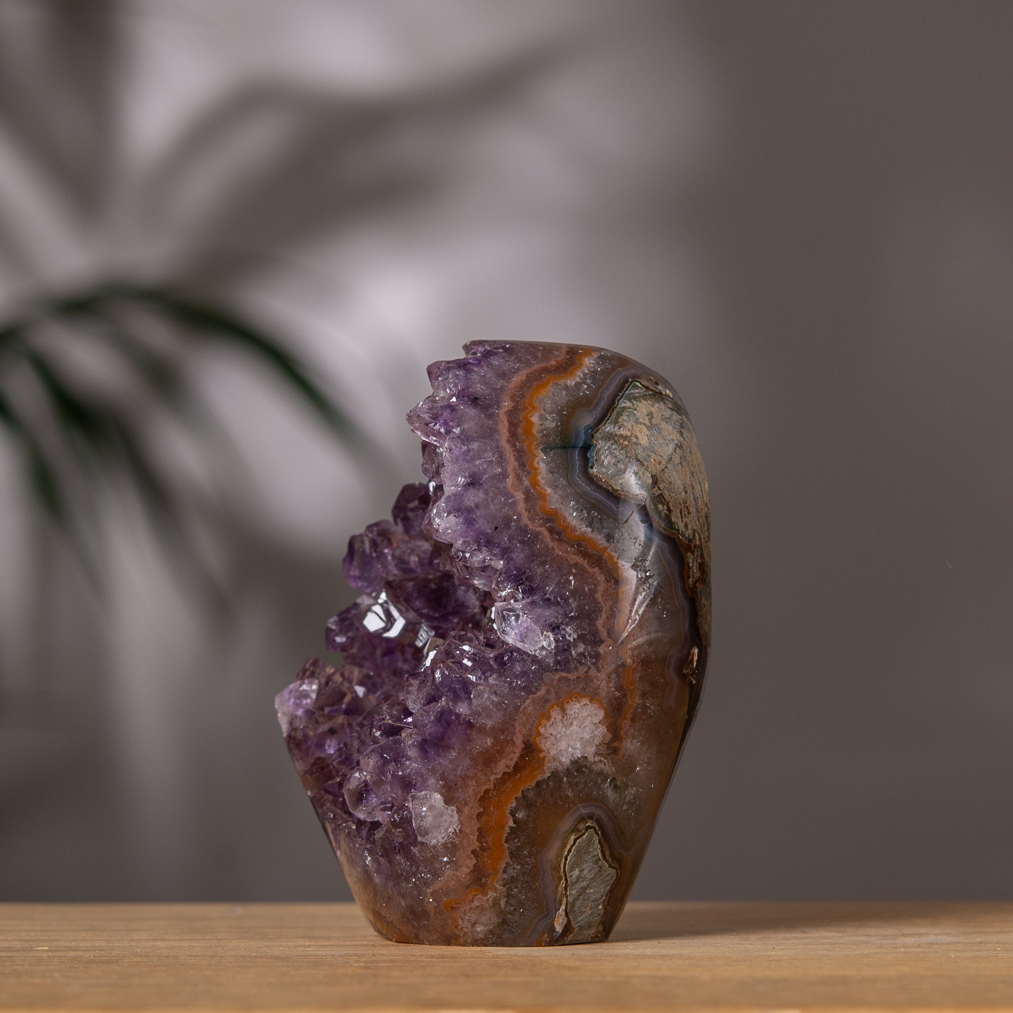 Amethyst Cluster – Purple Crystal & Brown Agate Pattern – Uruguay