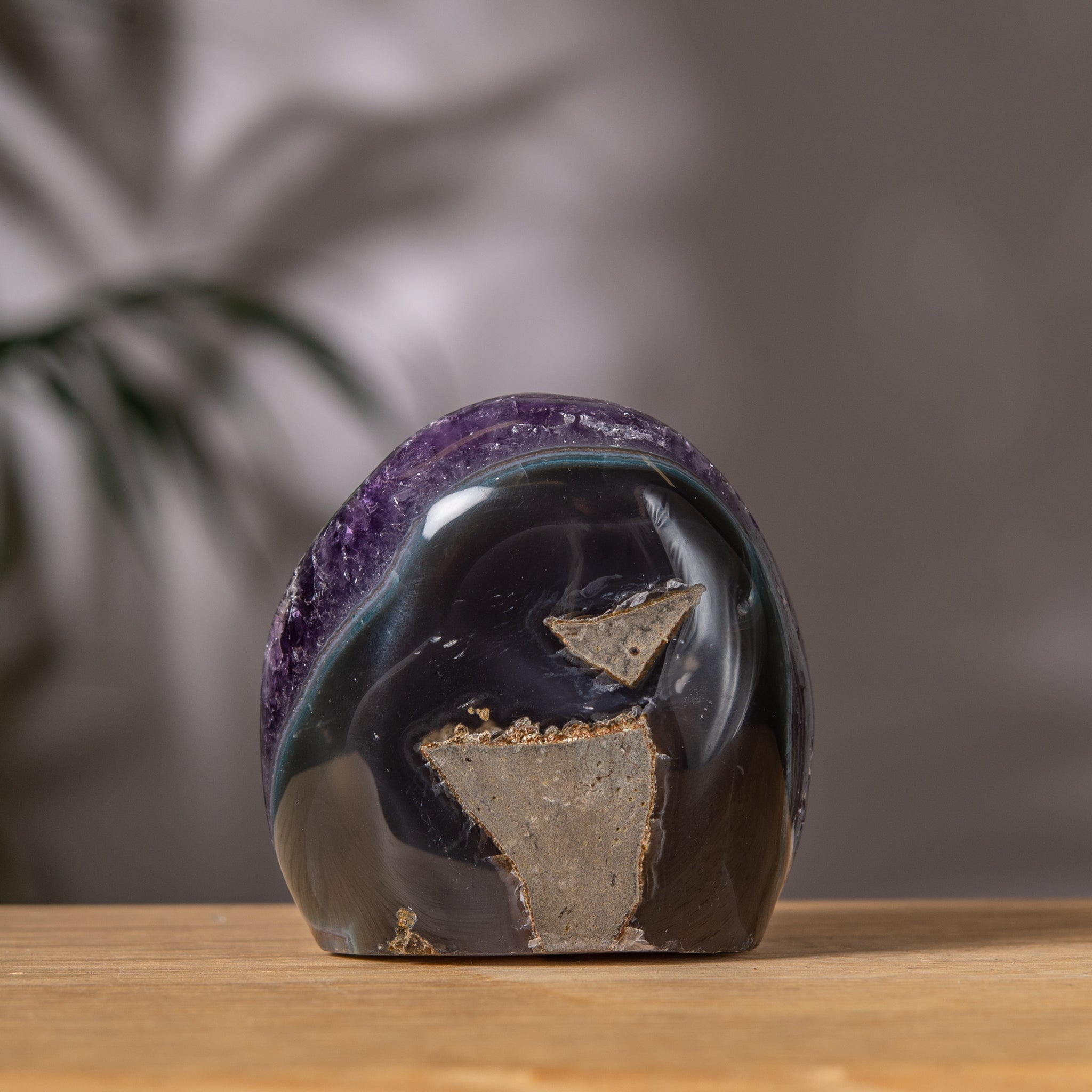 Amethyst Cluster – Deep Purple Crystal & Polished Agate Back – Uruguay