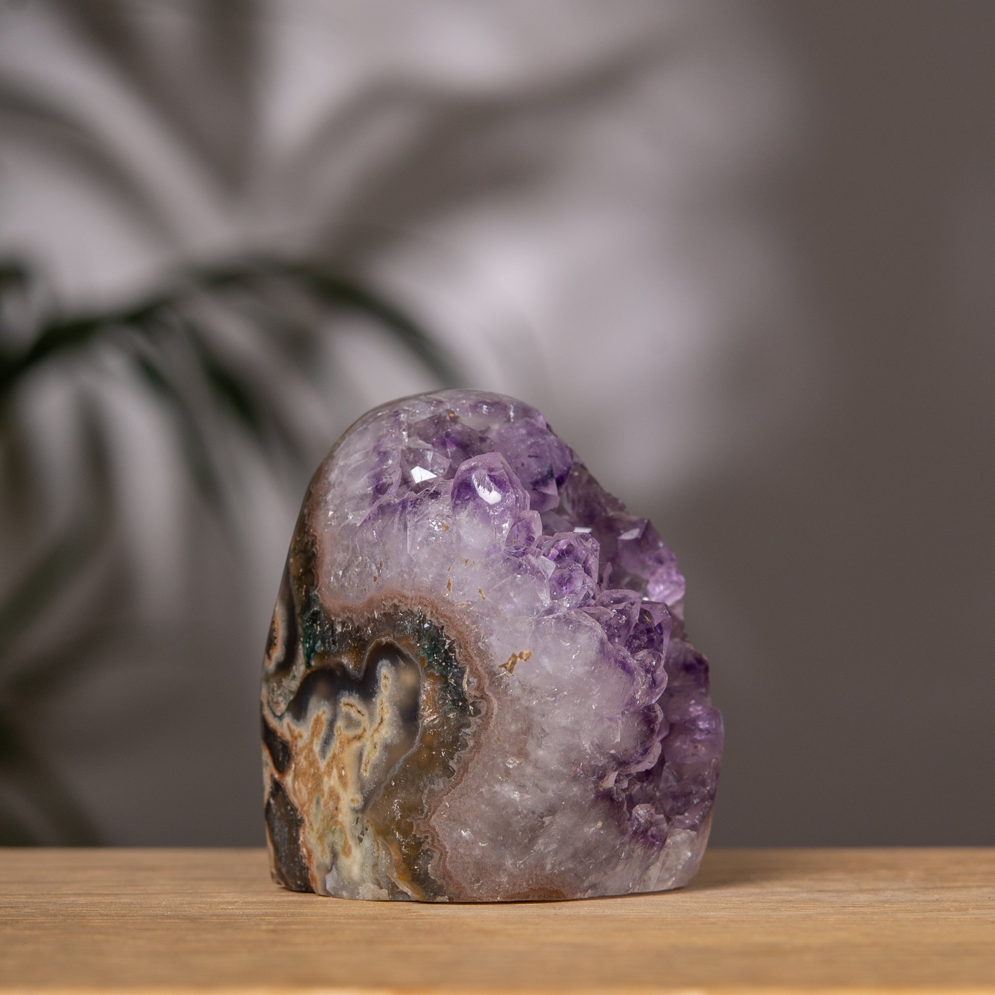 Amethyst Cluster – Light Purple Crystal & Agate Back – Uruguay