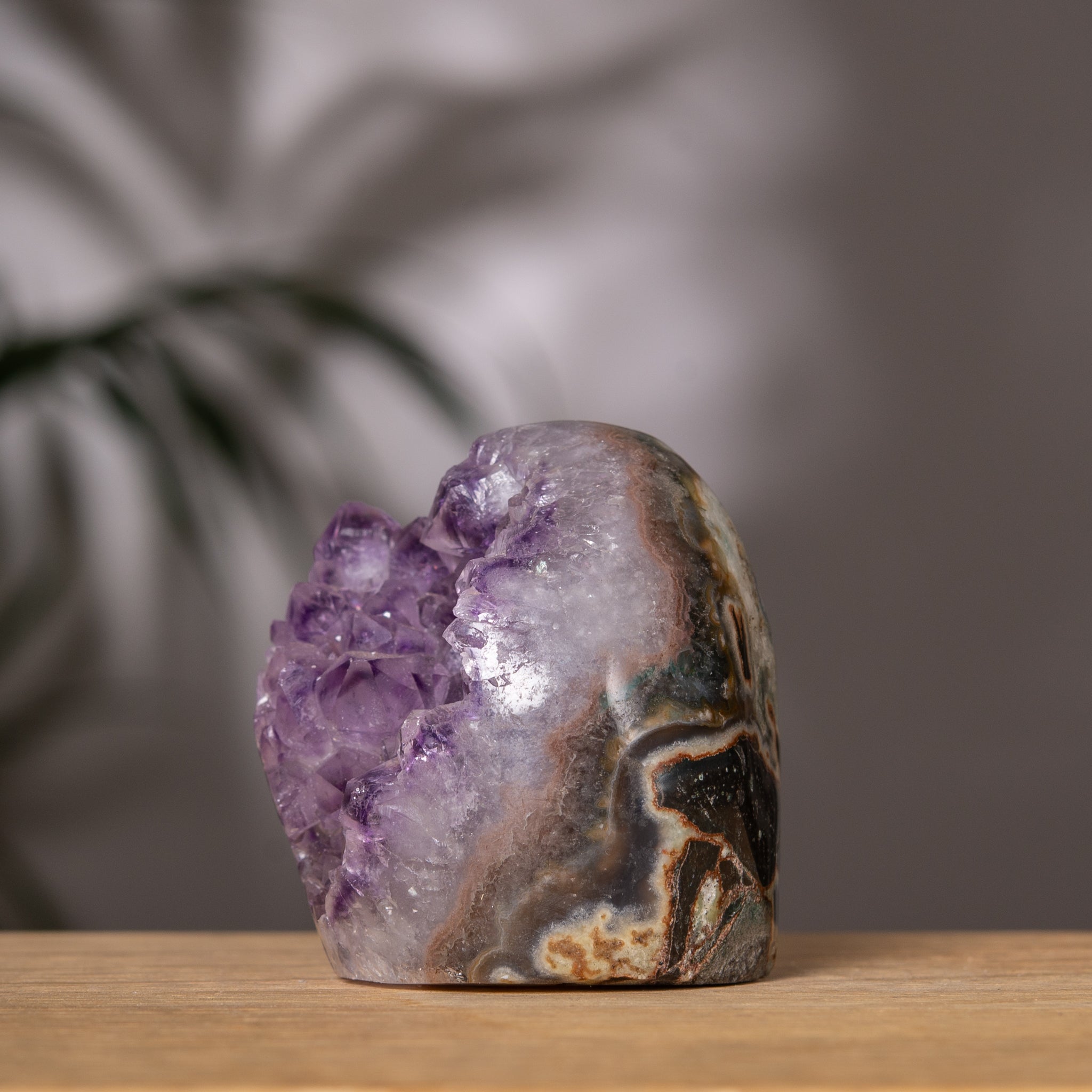 Amethyst Cluster – Light Purple Crystal & Agate Back – Uruguay