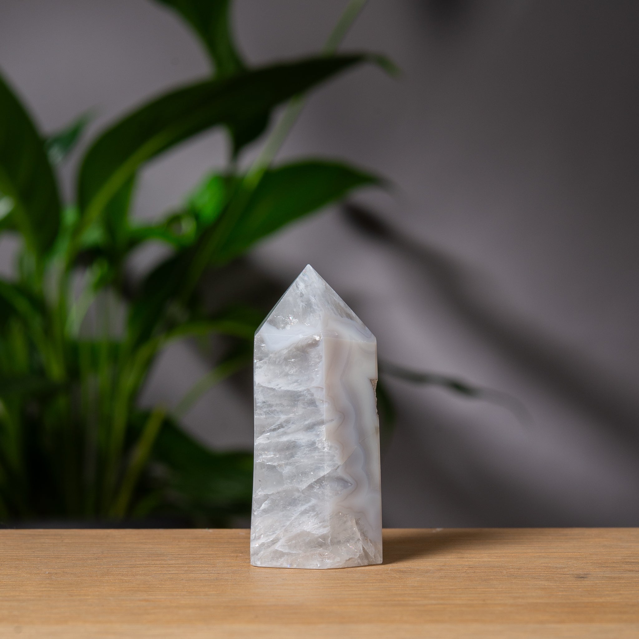 Light Grey Agate and Quartz Tower with Druzy Cavity