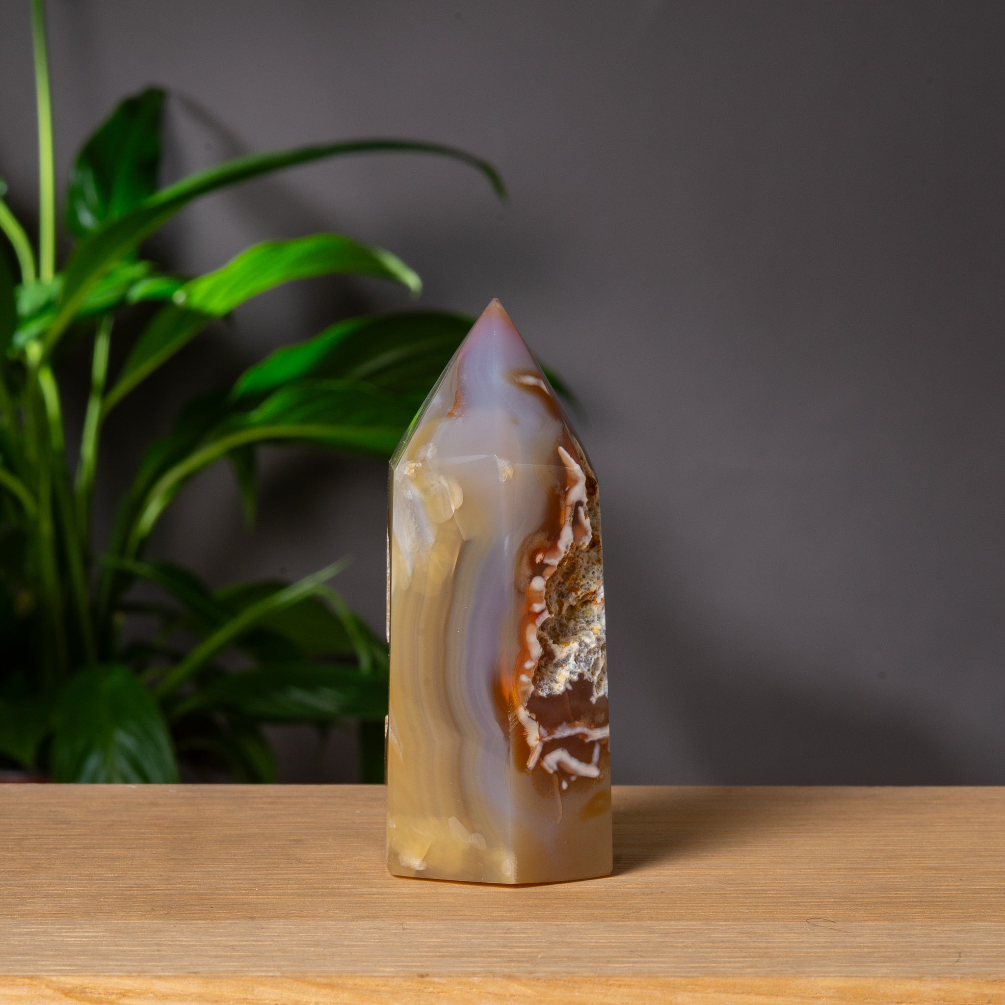 Beige brown Agate tower