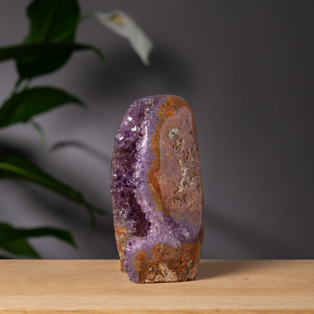 Amethyst free form with brown jasper