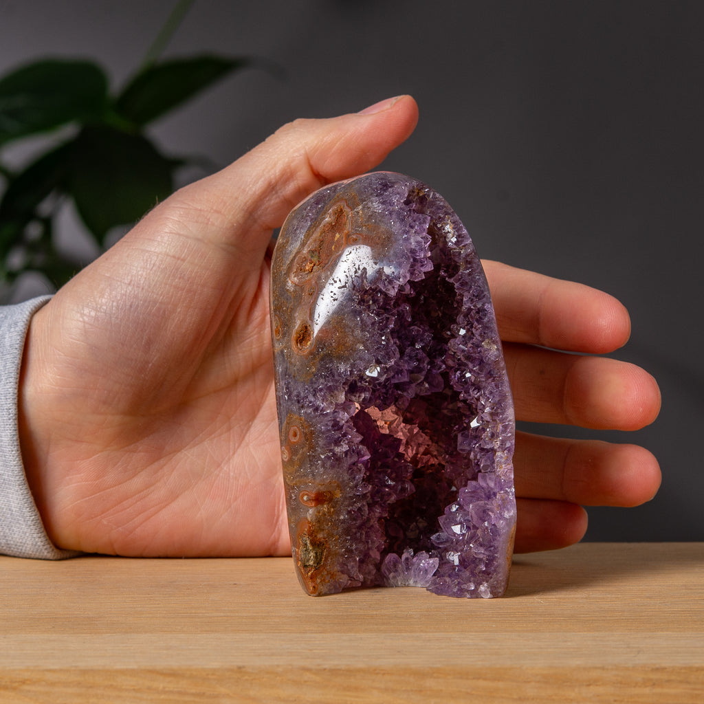 Amethyst free form with brown jasper