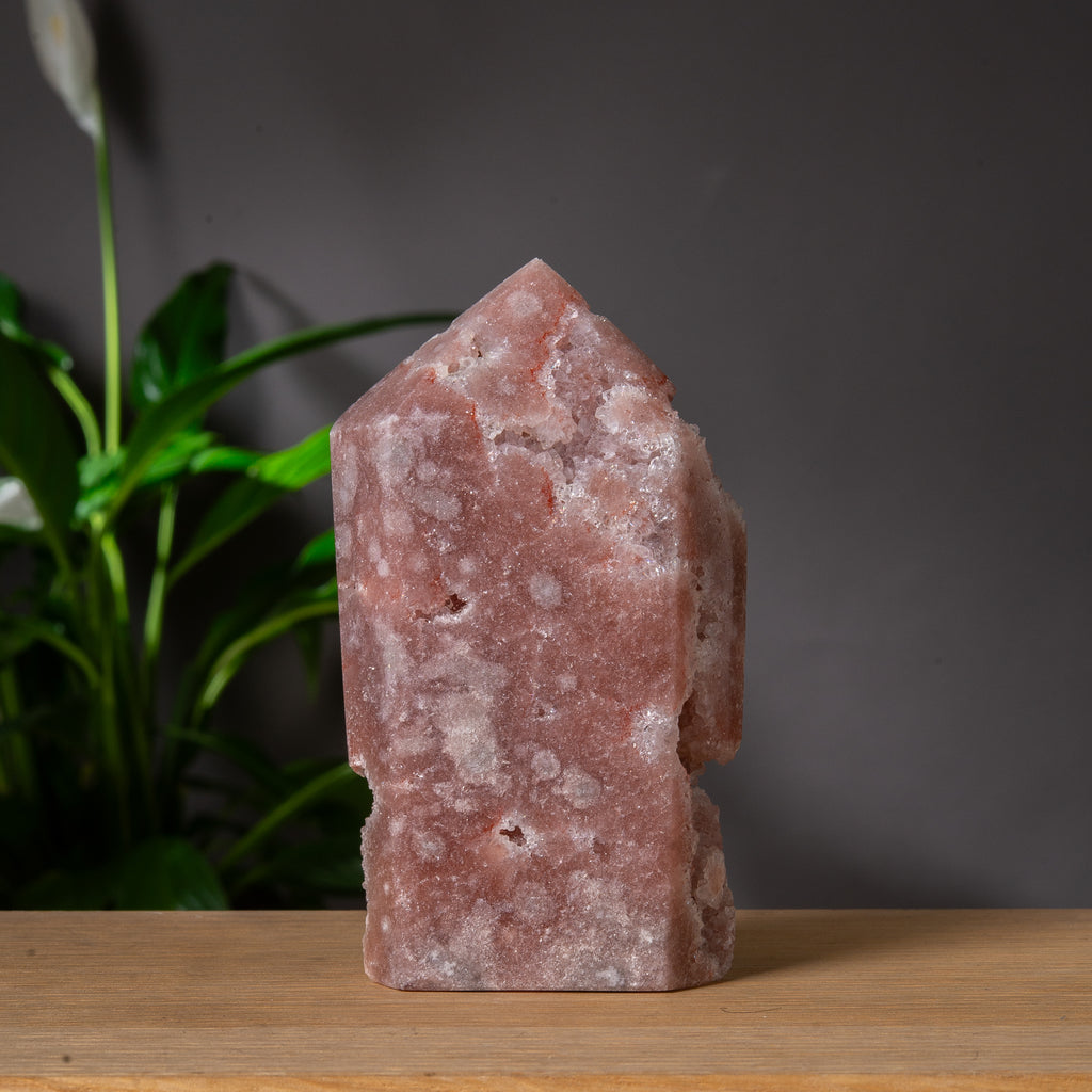 Mörkt druzy rosa ametisttorn